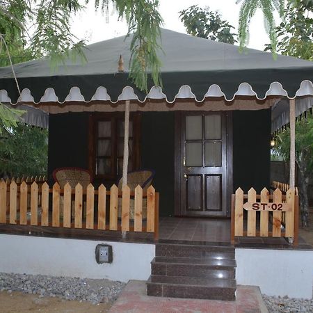 Gulmohar Sariska Resort Bairat Exterior foto