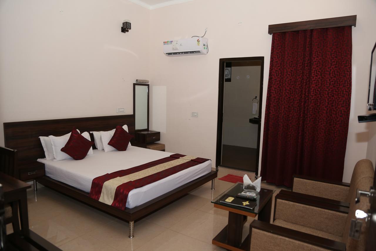 Gulmohar Sariska Resort Bairat Exterior foto