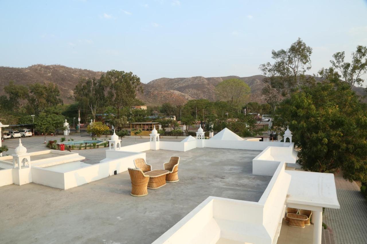 Gulmohar Sariska Resort Bairat Exterior foto